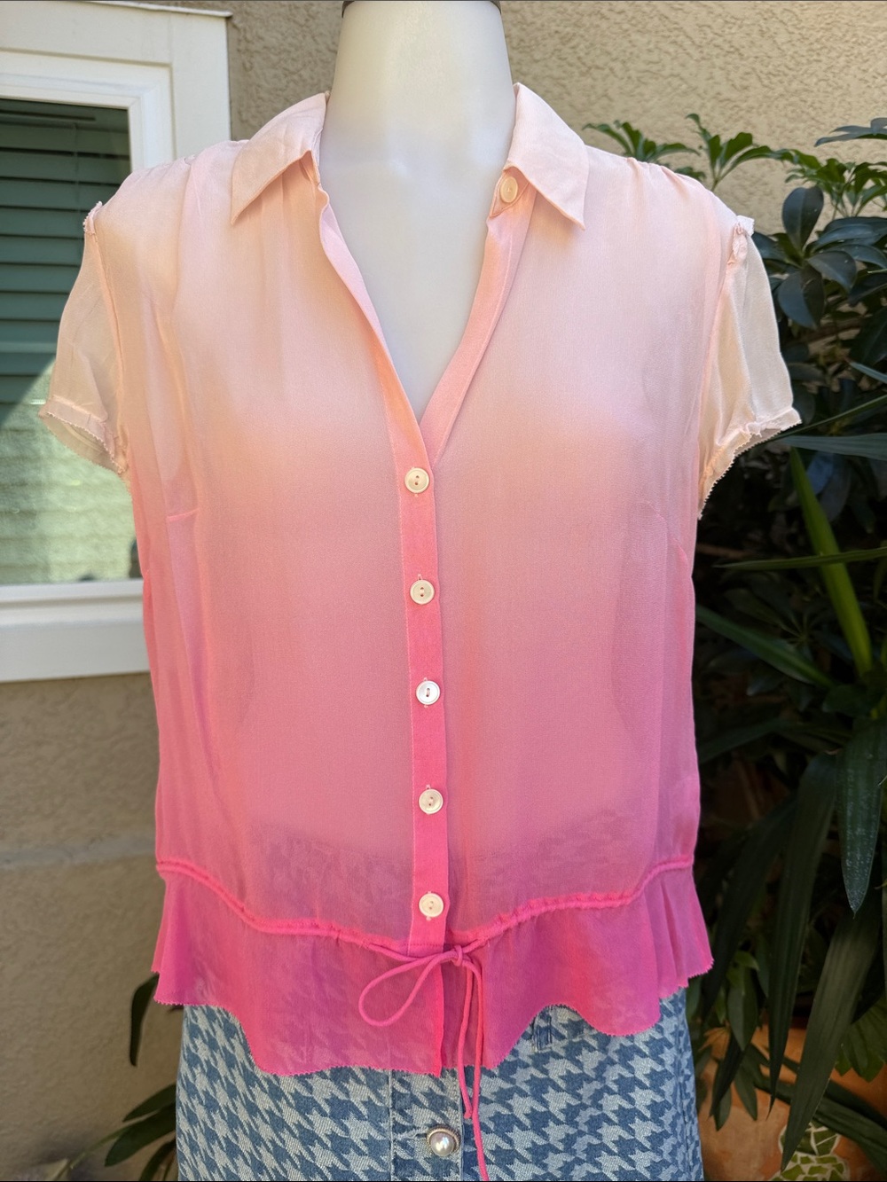 Vintage Banana Republic Ombre Pink Button-Front Silk Blouse